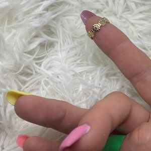 Looking for a TOE_RING